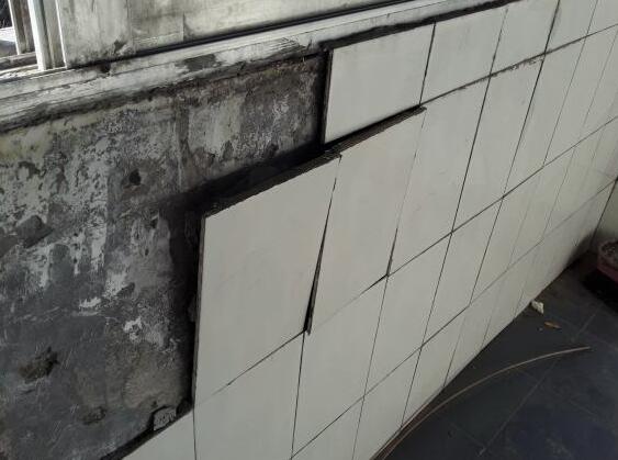 墙砖空鼓怎么处理规范最新图片(针对近两年墙砖空鼓的现象的维修方法)