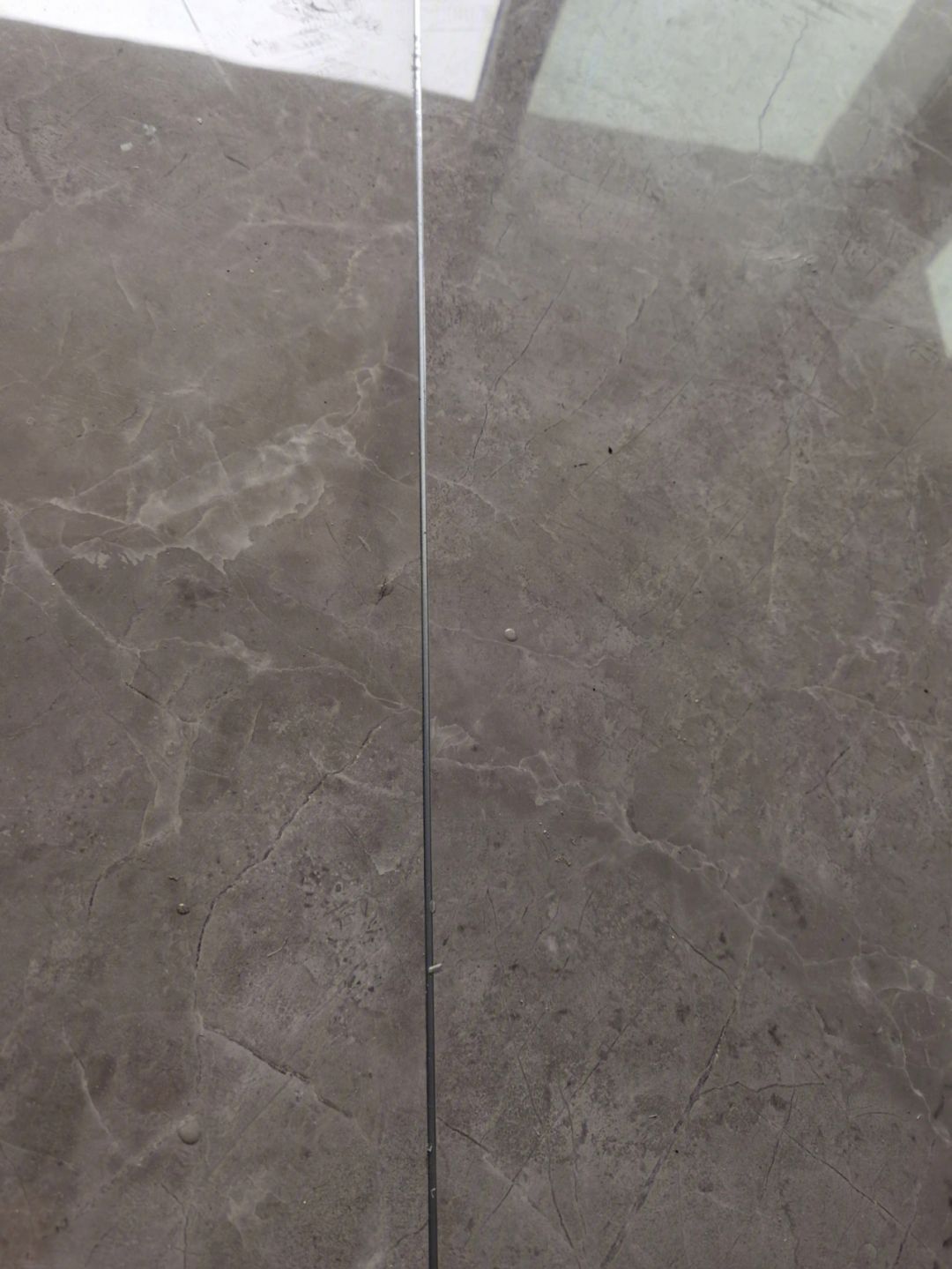 瓷砖师傅工钱多少钱一天